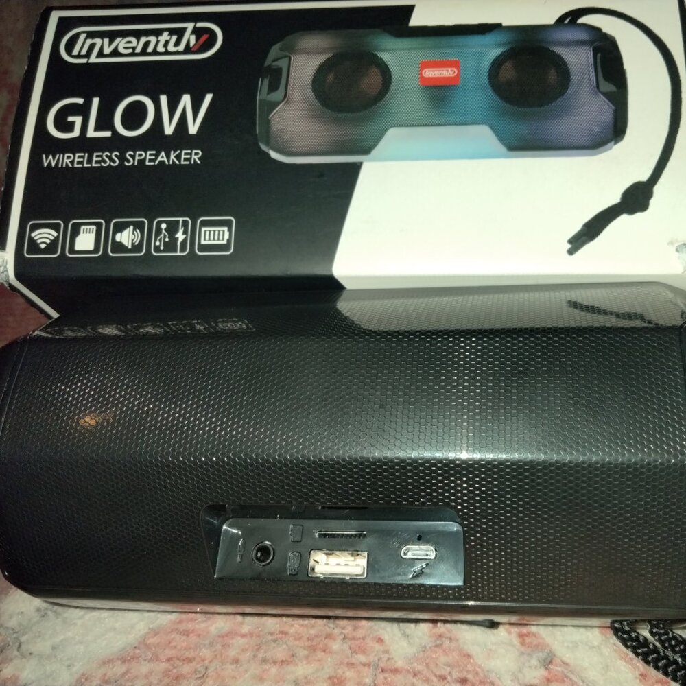 NEW BLUETOOTH WIRELESS SPEAKER & ORIG $69. WORTH $49. ASKING ONLY $24.